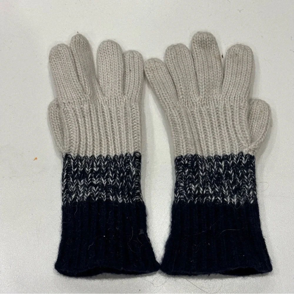 Portolano knot tri color tweeded cashmere gloves- extra glove included